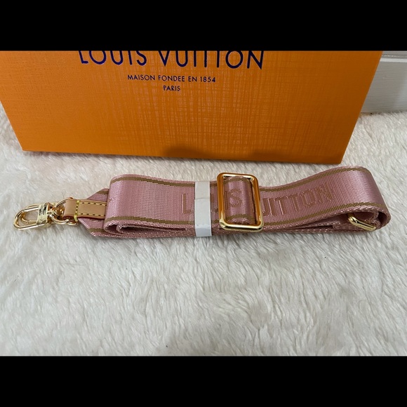 ❌SOLD❌Multiple Purse - Picture 11 of 14